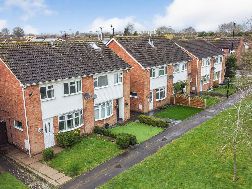 3 bed semidetached house for sale in Brinklow Road, Binley, Coventry