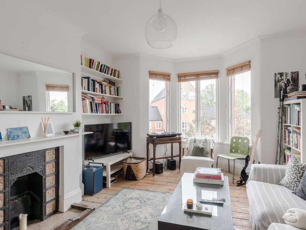 2 bed flat for sale in St. Quintin Avenue, London W10, £700,000 Zoopla