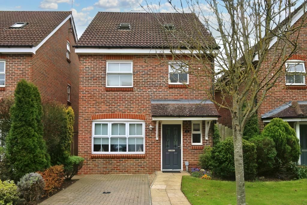 3 bed detached house for sale in Hadleigh Close, Shenley, Radlett WD7