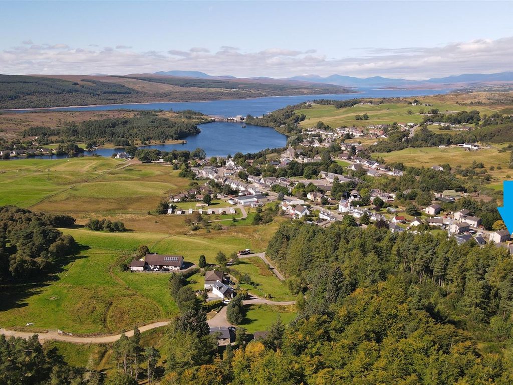 3 bed town house for sale in 3 Davidson Terrace, Lairg, Sutherland IV27