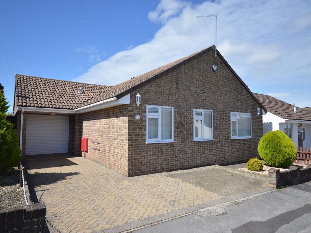 3 bed detached bungalow for sale in Mells Close, Keynsham, Bristol BS31