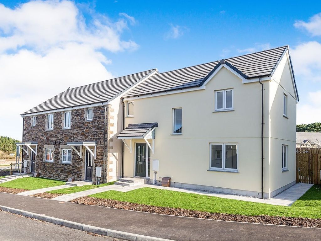 New home, 3 bed end terrace house for sale in Treskerby Woods, Scorrier