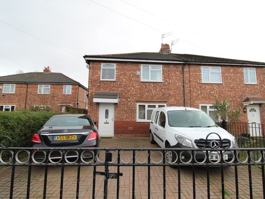 Omer Avenue, Manchester M13  