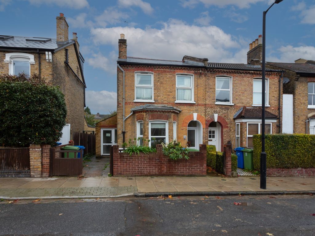 3 bed flat for sale in Henslowe Road, London SE22 Zoopla