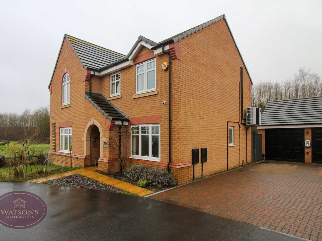 4 bed detached house for sale in Airfield Way, Hucknall, Nottingham