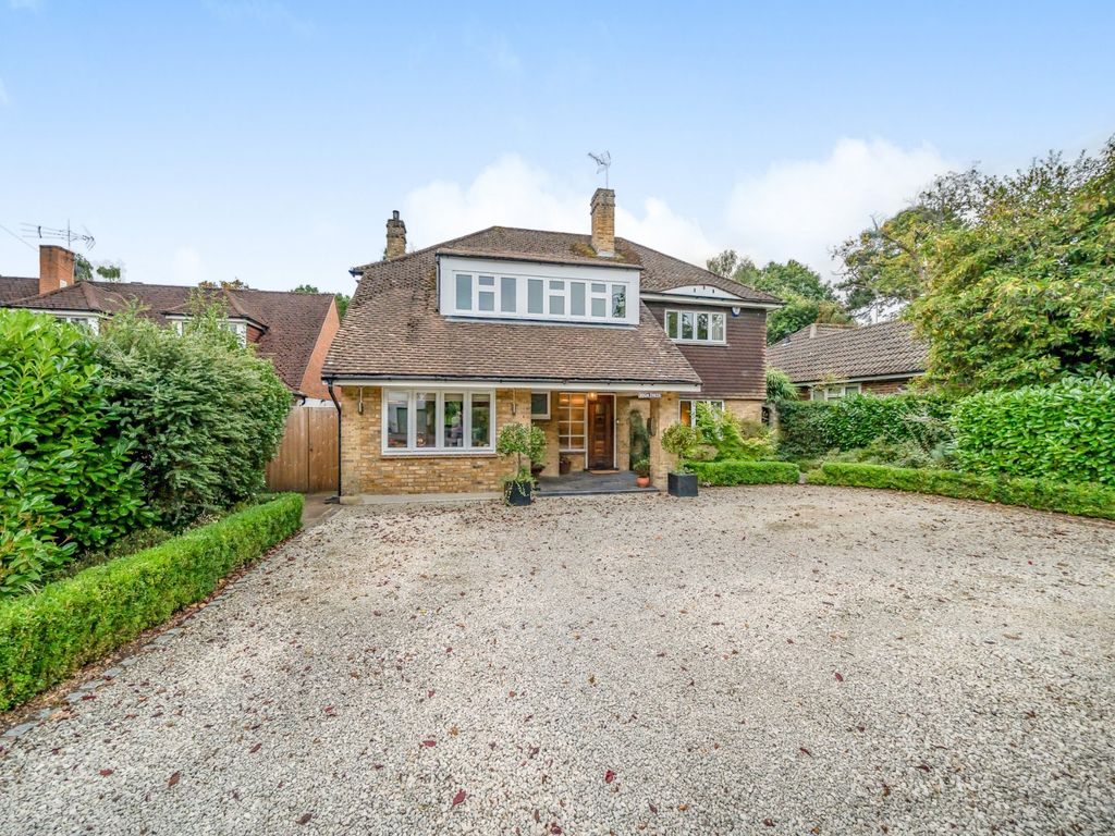 4 bed detached house for sale in Pyrford, Surrey GU22, £1,350,000 Zoopla