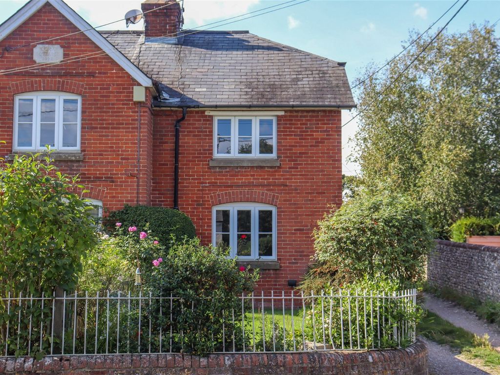2 bed end terrace house for sale in Alma Cottages, Old Alresford, Alresford SO24, £325,000 Zoopla