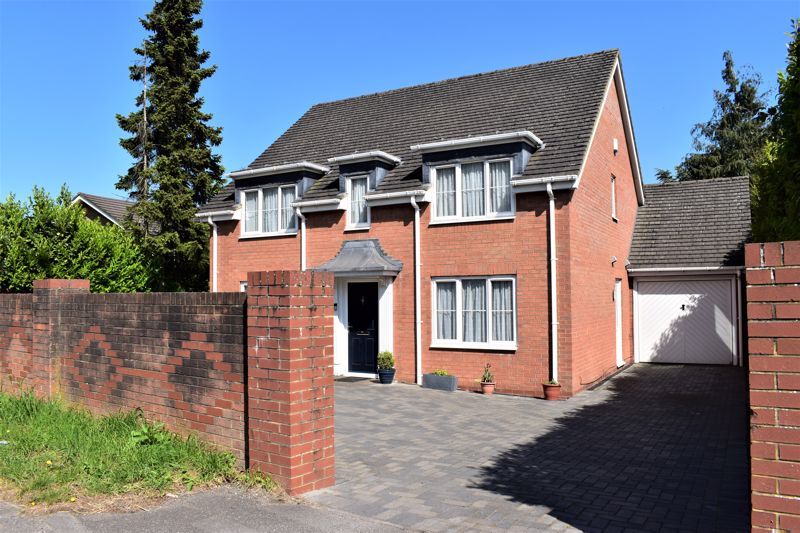 4 bed detached house for sale in Marlow Hill, High HP11 Zoopla