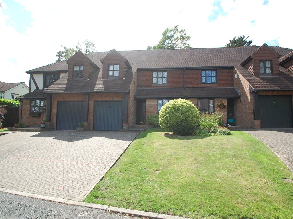 The Chyne, Gerrards Cross, Buckinghamshire SL9  