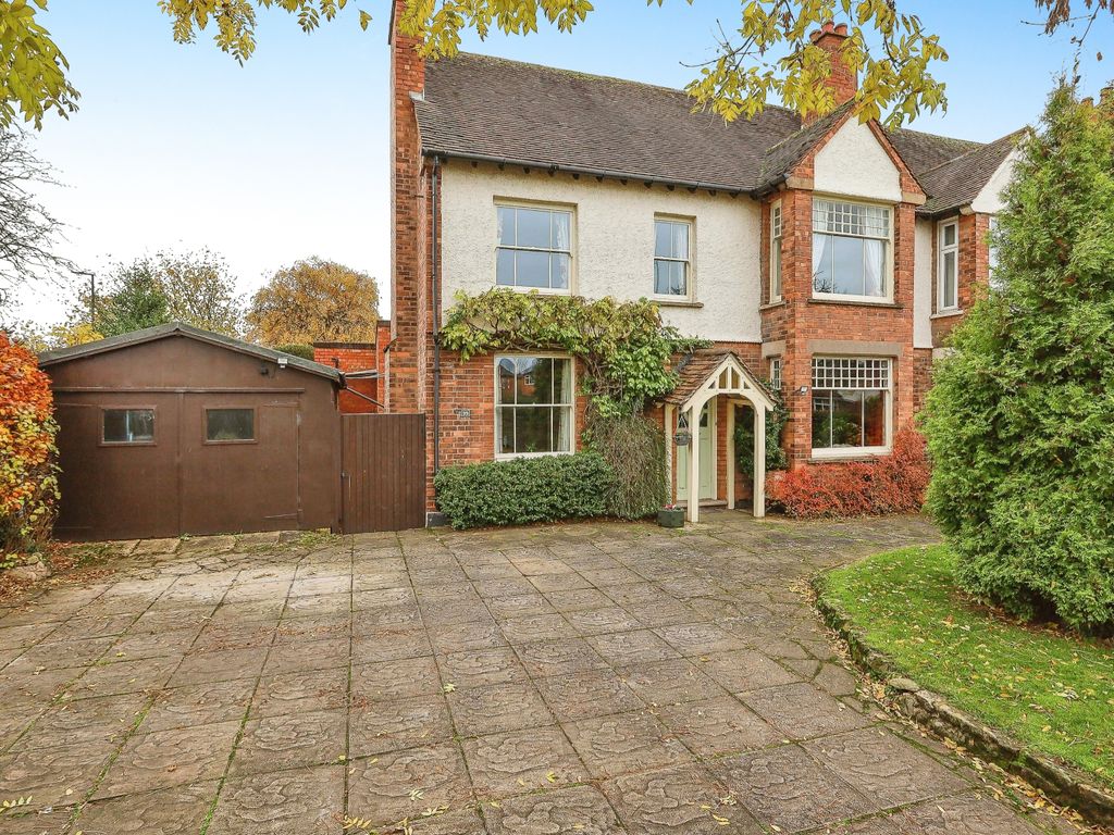 3 bed semidetached house for sale in Coventry Road, Coleshill
