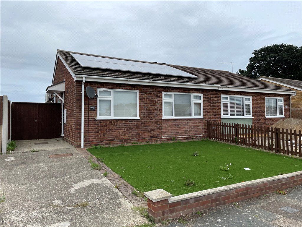 2 bed bungalow for sale in Constable Avenue, ClactonOnSea, Essex CO16