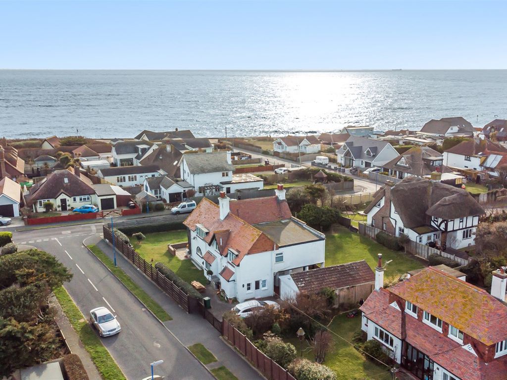 5 bed detached house for sale in Clayton Road, Selsey PO20 Zoopla