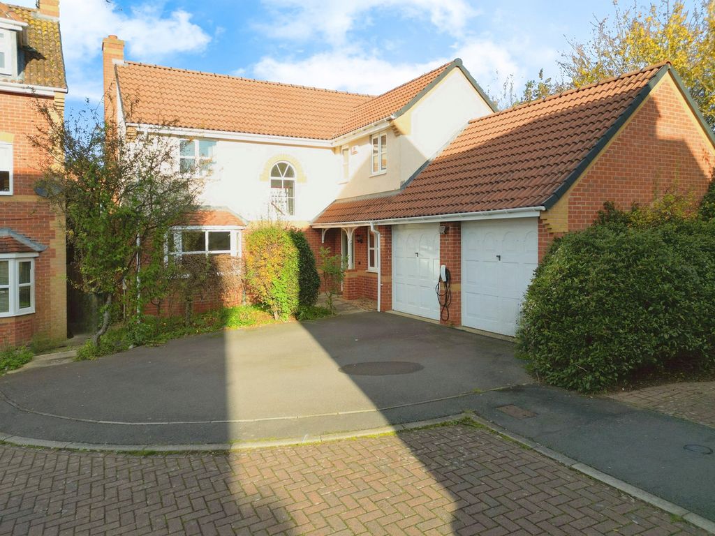 4 bed detached house for sale in Willow Herb Close, Oadby LE2, £465,000