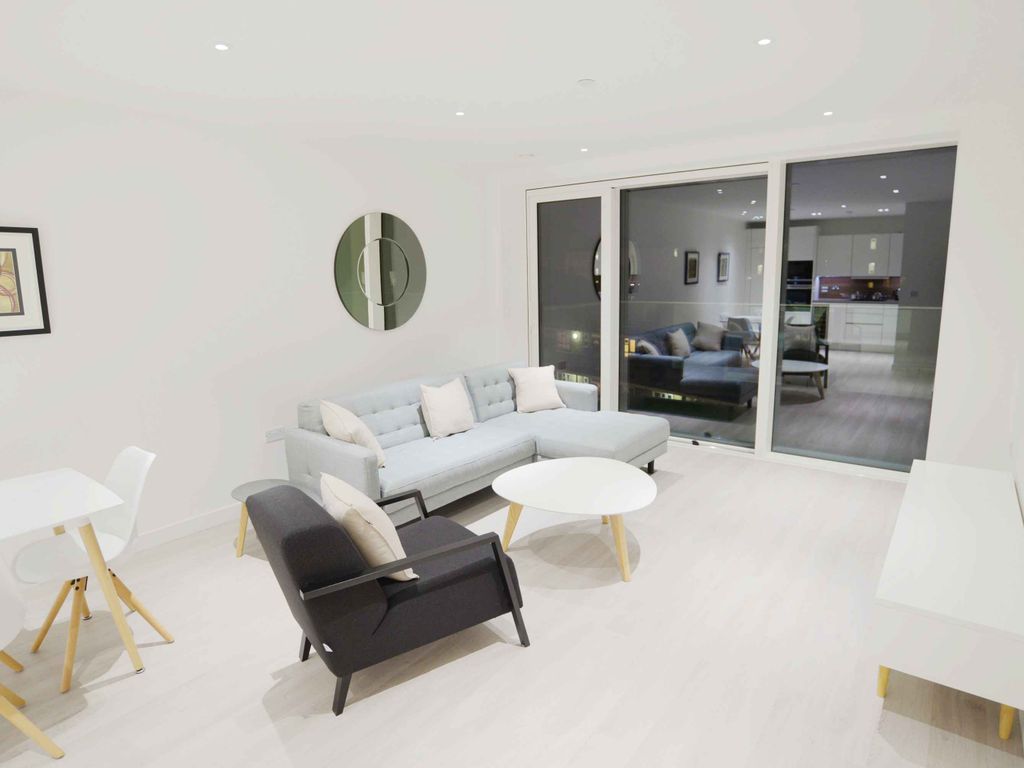 2 bed flat to rent in Devan Grove, London N4 Zoopla