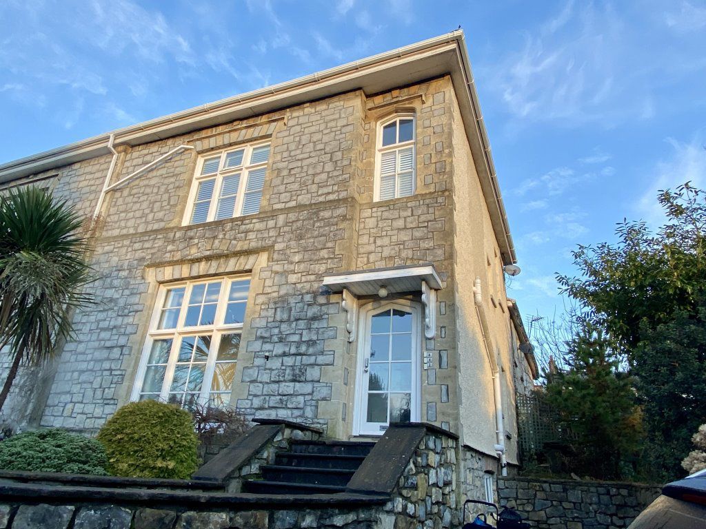 1 bed flat to rent in Park Street, Bridgend CF31, £795 pcm Zoopla