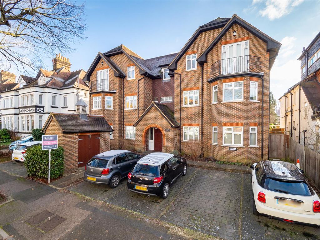 3 bed flat for sale in Egmont Road, Sutton SM2 Zoopla