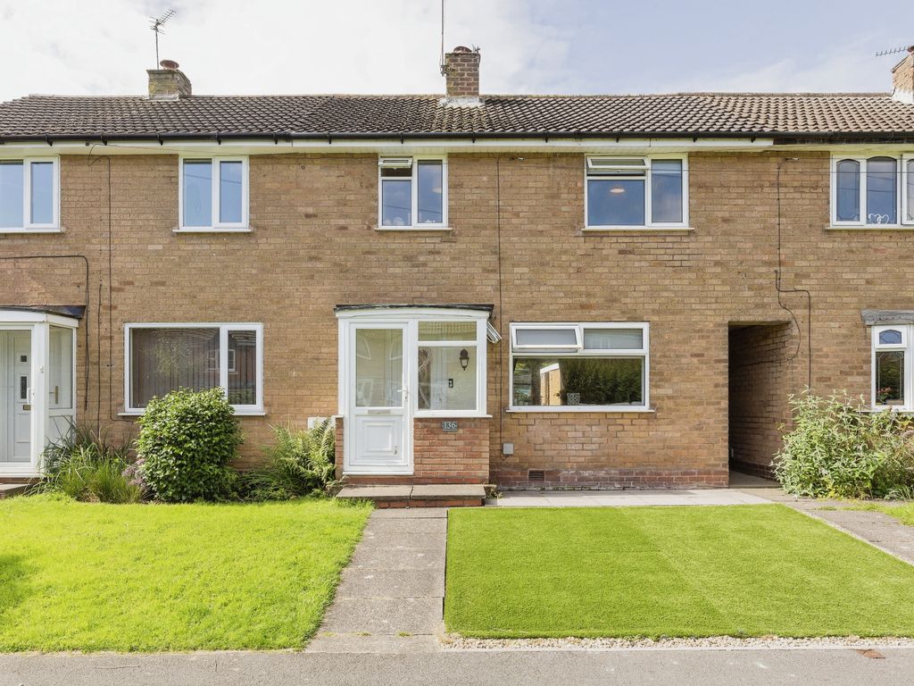 3 bed terraced house for sale in Arlescote Road, Solihull B92, £255,000