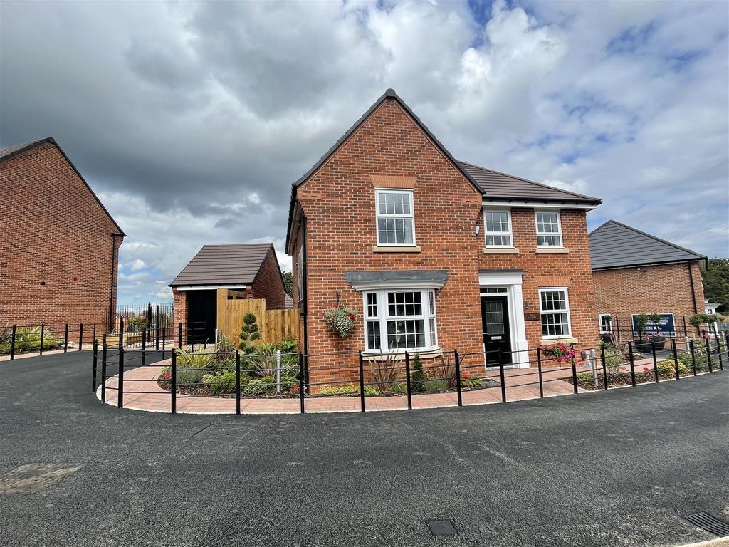 4 bed detached house for sale in Blounts Green, Uttoxeter ST14 Zoopla