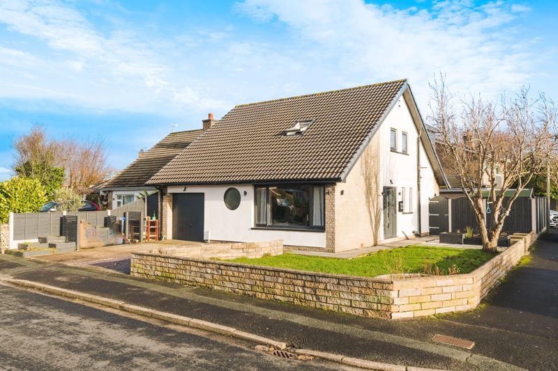 5 bed detached house for sale in Cotswold Avenue, Euxton, Chorley PR7