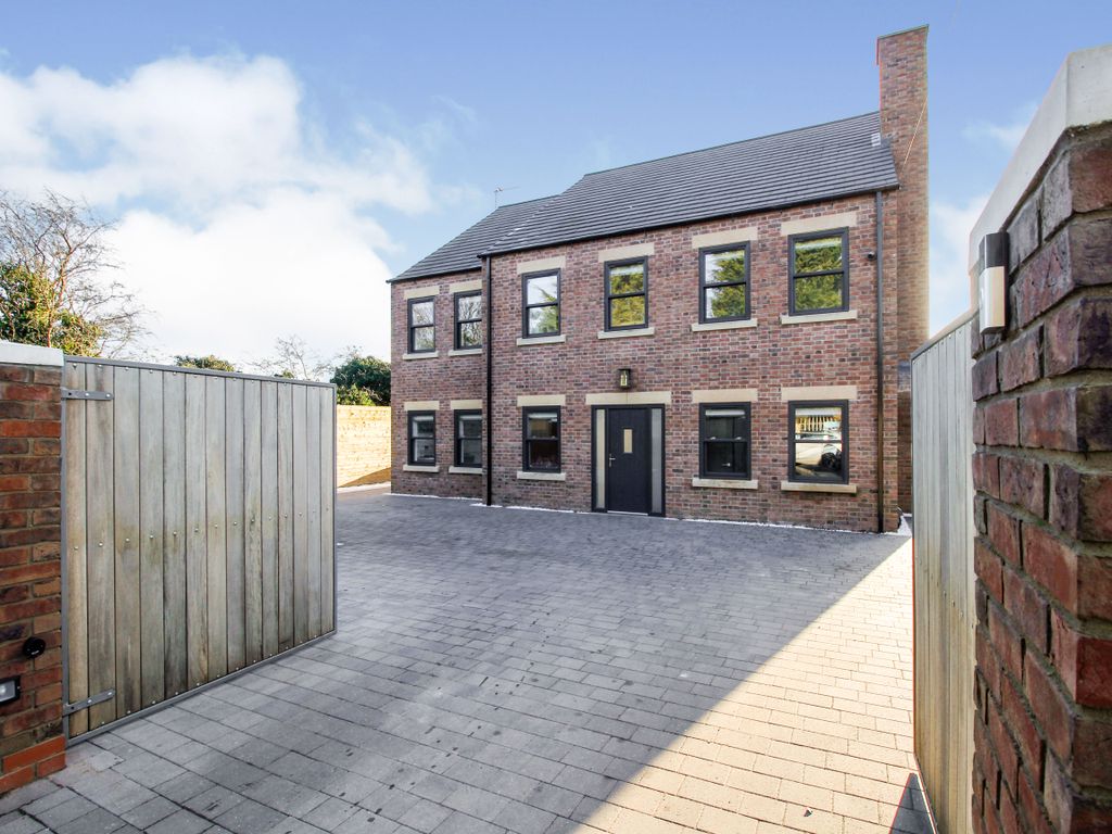 5 bed detached house for sale in Old Epworth Road West, Hatfield, Doncaster DN7 Zoopla