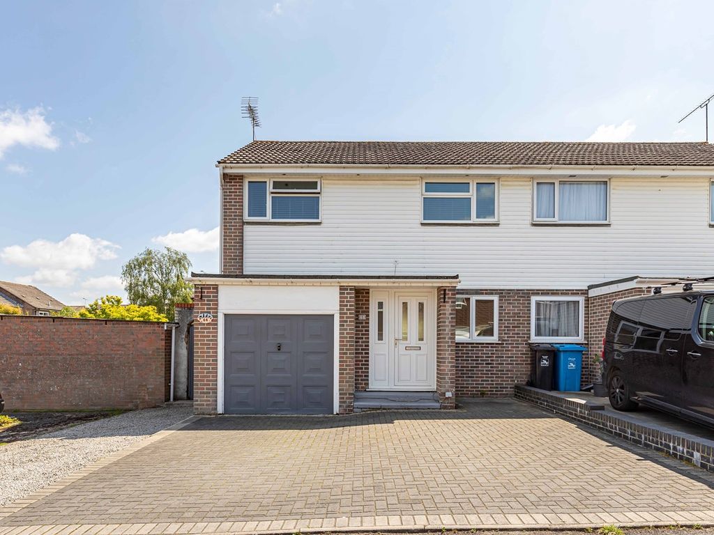 3 bed semidetached house for sale in Carisbrooke Crescent, Poole BH15