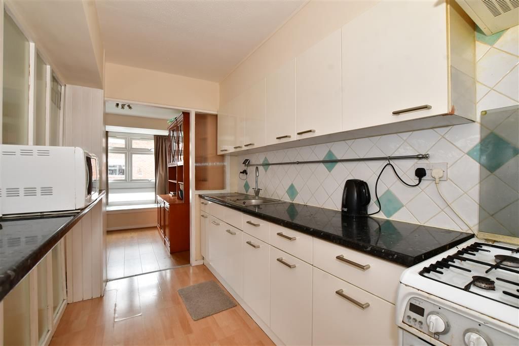 2 bed flat for sale in Maresfield, Croydon, Surrey CR0 Zoopla