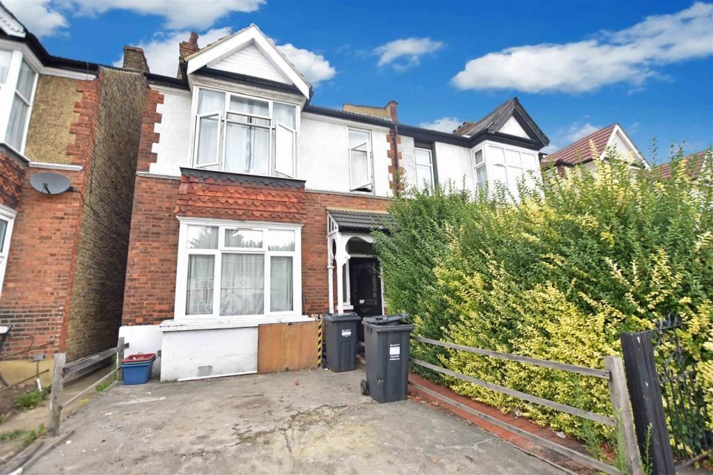 4 bed for sale in London Road, Isleworth TW7 Zoopla
