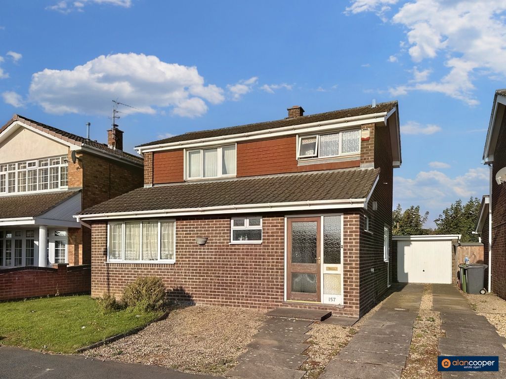 3 bed detached house for sale in St. Nicolas Park Drive, Nuneaton CV11