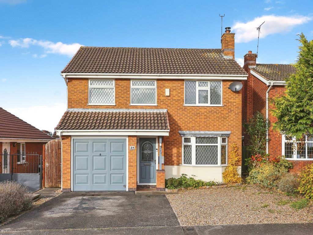 4 bed detached house for sale in Wychwood Drive, Trowell NG9, £350,000