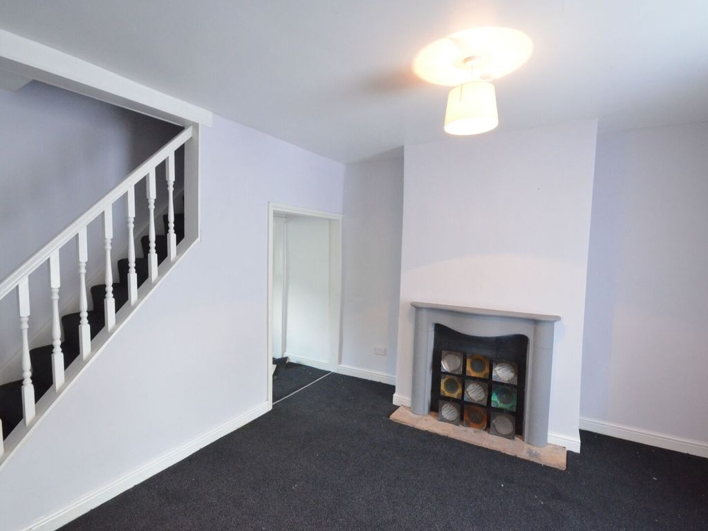 2 bed terraced house to rent in Queen Street, Clayton Le Moors