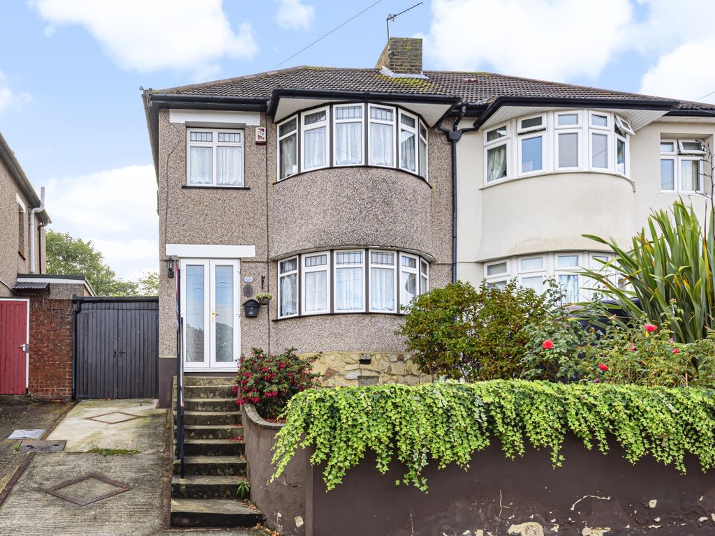 3 bed semidetached house for sale in Totnes Road, Welling DA16 Zoopla