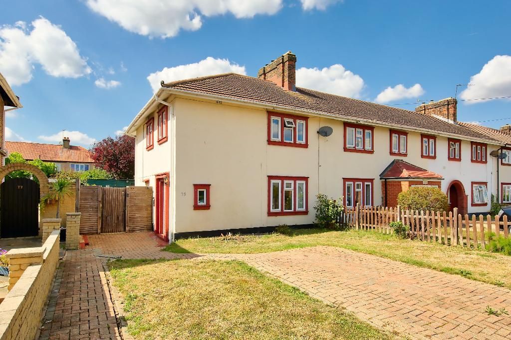 3 bed end terrace house for sale in Claremont Avenue, New Malden KT3