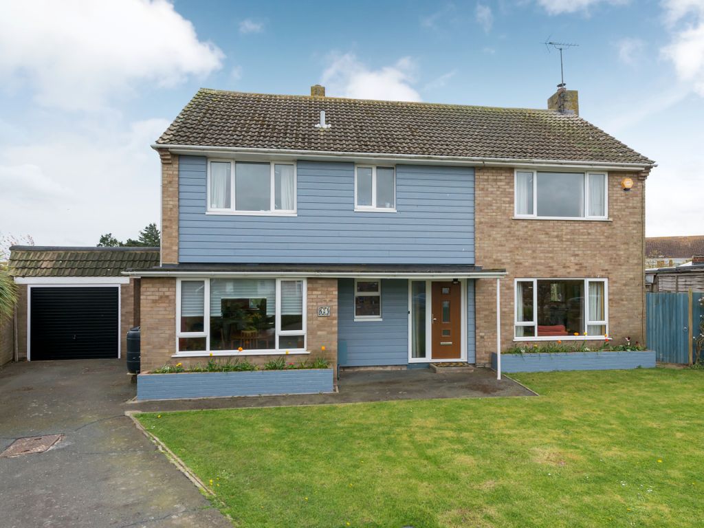4 bed detached house for sale in Ashurst Avenue, Seasalter, Whitstable