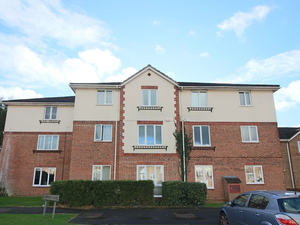 2 bed flat to rent in Garden Close, Andover, Hants SP10 Zoopla