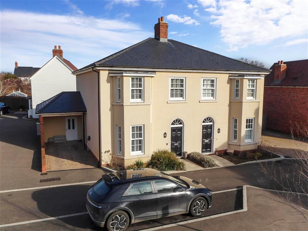 4 bed semidetached house for sale in Holdstock Road, Tenterden, Kent TN30 Zoopla