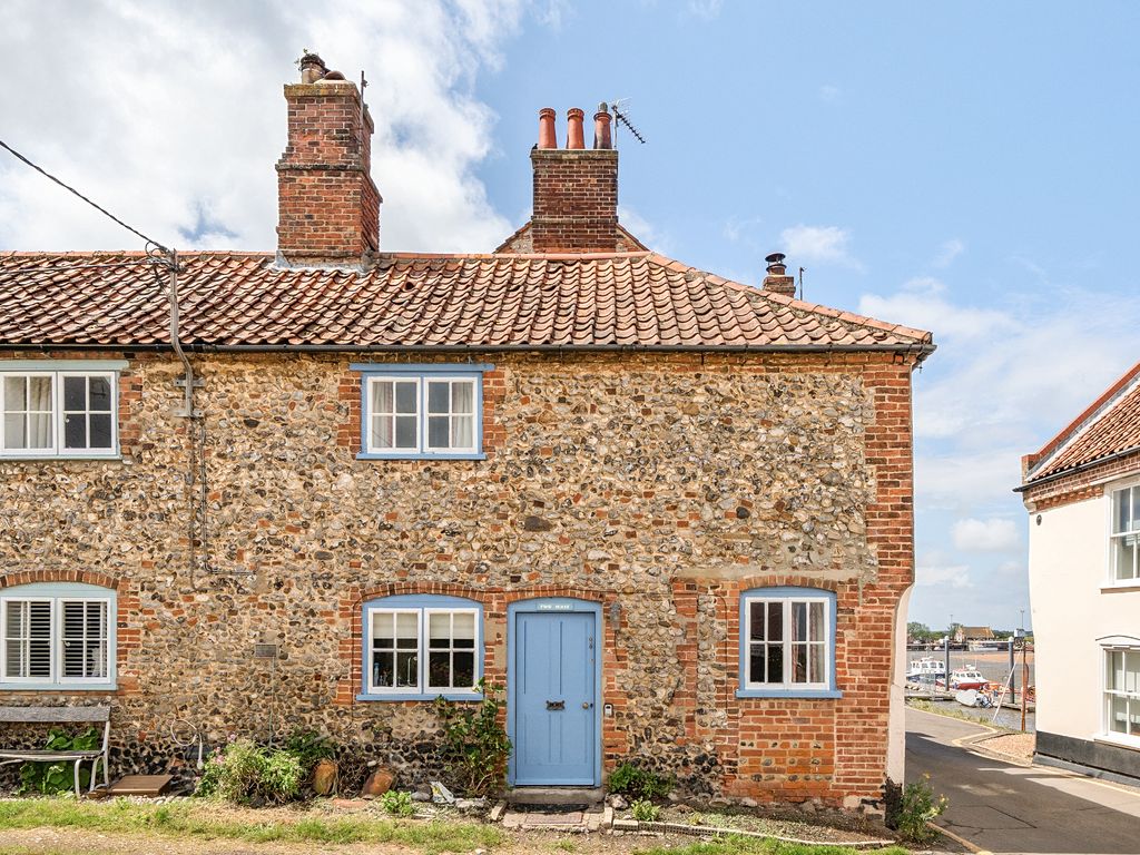2 bed end terrace house for sale in East End, WellsNextTheSea NR23