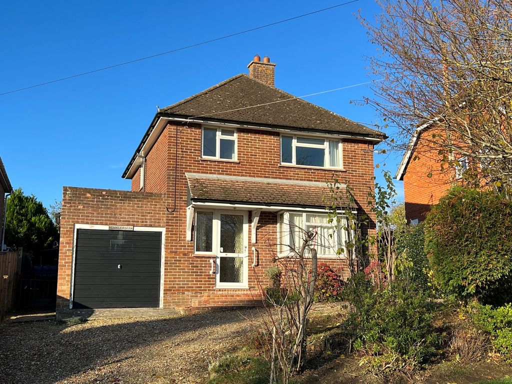 3 bed detached house for sale in Ashmore Green, Thatcham RG18 Zoopla
