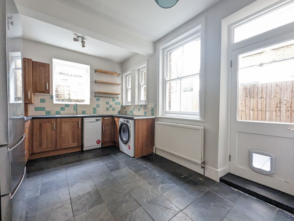 Hackford Road, Oval, London SW9  