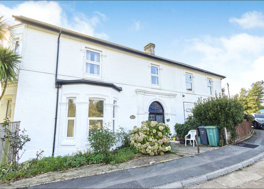 2 bed flat for sale in St. Marys Close, Ryde, Isle Of Wight PO33, £