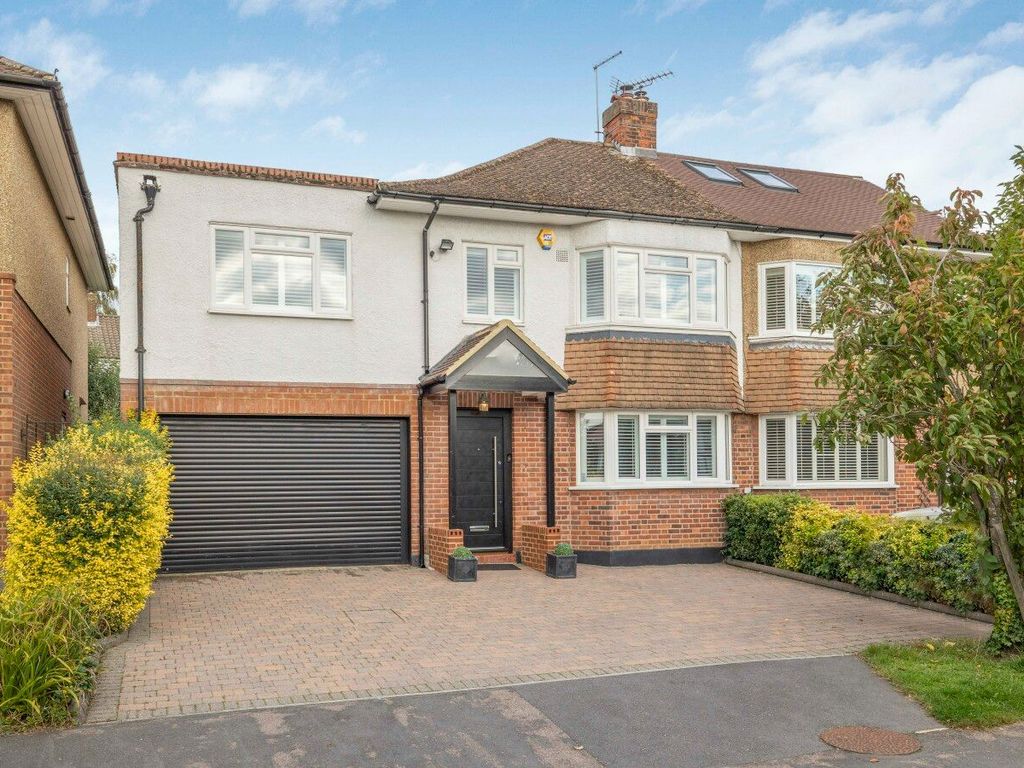5 bed semidetached house for sale in Quakers Lane, Potters Bar EN6