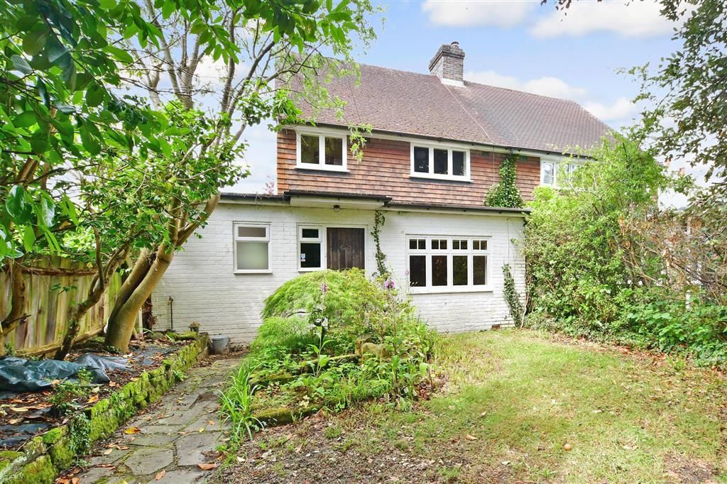 4 bed semidetached house for sale in Sackville Lane, East Grinstead