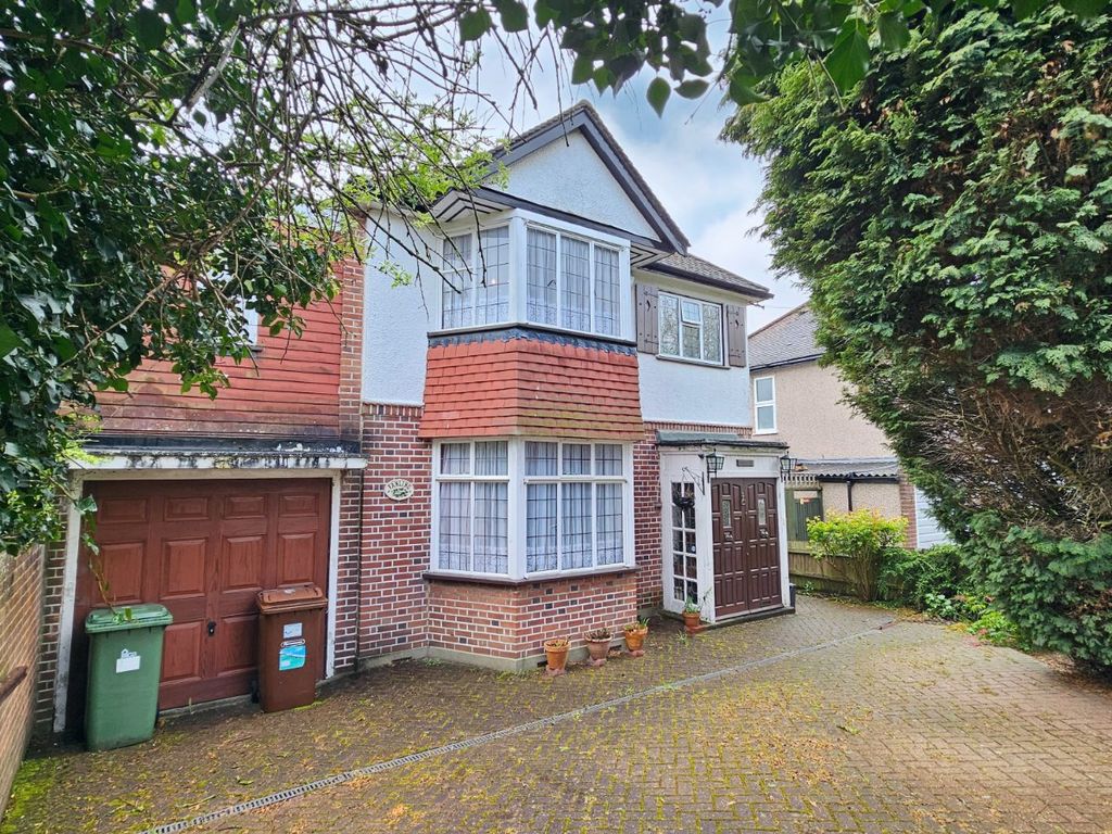 4 bed detached house for sale in Gardens, Stanmore HA7, £750,000 Zoopla