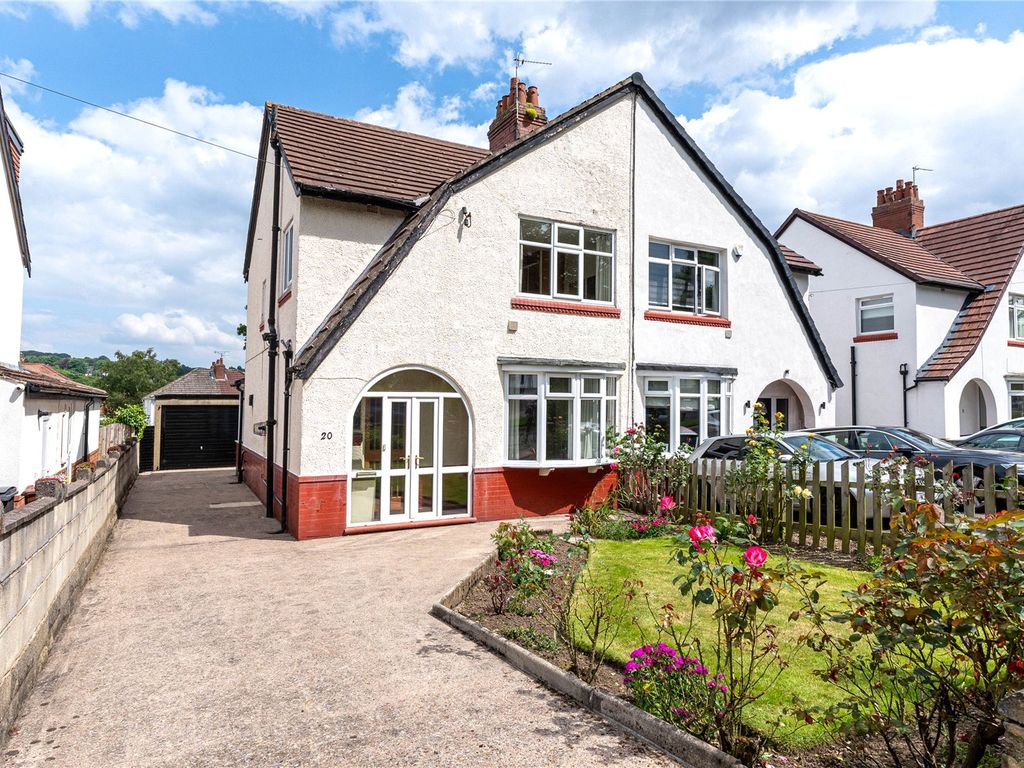 3 bed semidetached house for sale in Brownberrie Avenue, Horsforth