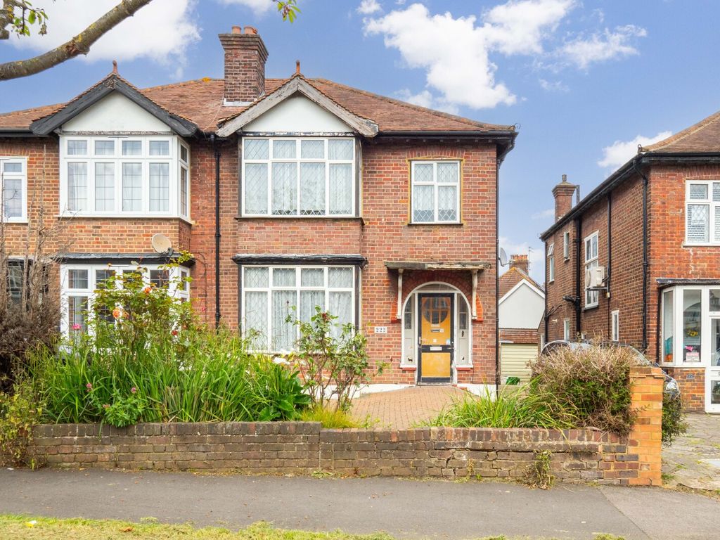 3 bed semidetached house for sale in Church Hill Road, Cheam, Sutton