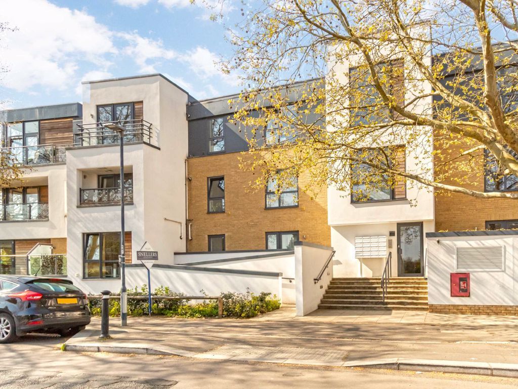 1 bed flat to rent in Somerset Road, Teddington TW11 Zoopla