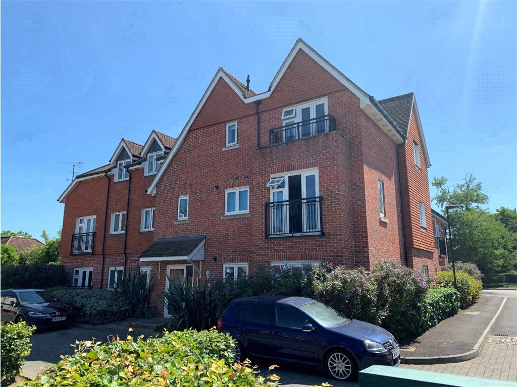 Raynham Close, Guildford, Surrey GU4  