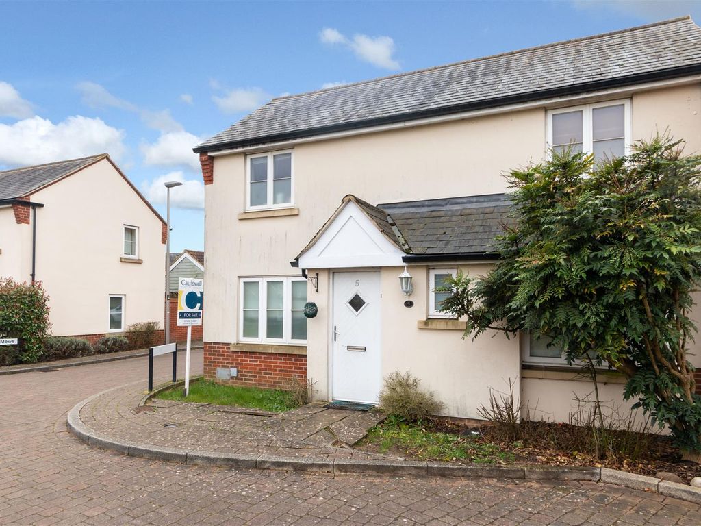 3 bed detached house for sale in Grable Avenue, Oxley Park, Milton