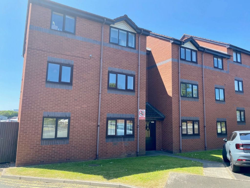 2 bed flat for sale in St. Marys Close, Stockport, Greater Manchester