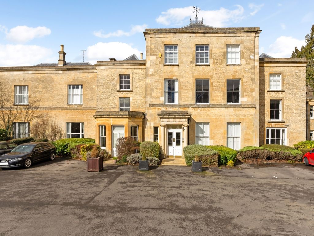 2 bed flat to rent in Chesterton Lane, Cirencester GL7 Zoopla