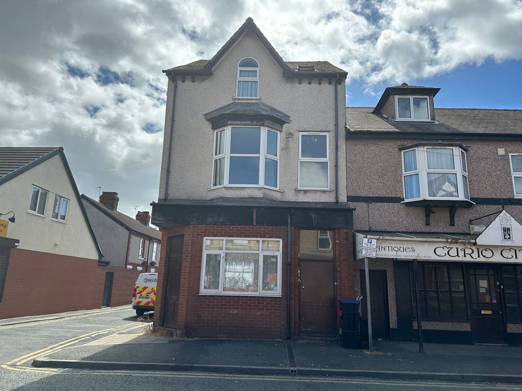 1 bed flat to rent in Wellington Road, Rhyl LL18, £425 pcm Zoopla